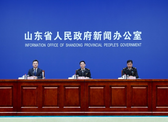 山东省2023年对共建“一带一路”国家进出口184万亿元人民币(图1)