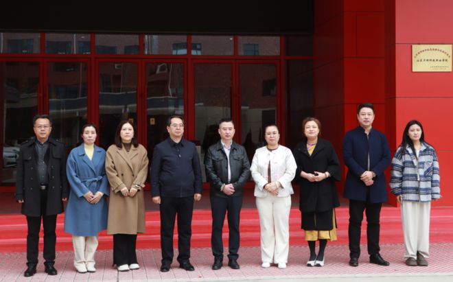 乌兹别克斯坦-中国贸易协会领导莅临力明集团交流访问(图1)